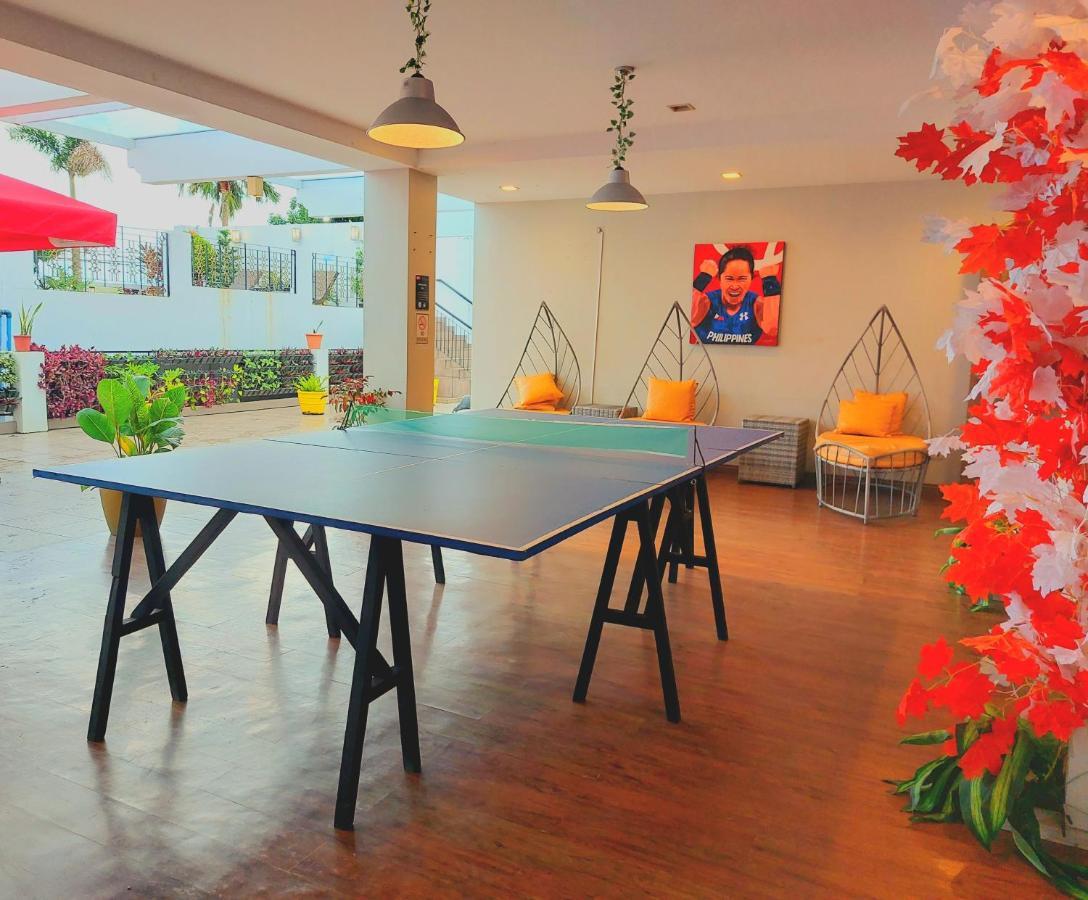 Tagaytay Hotel Sixb Tagaytay City Bagian luar foto