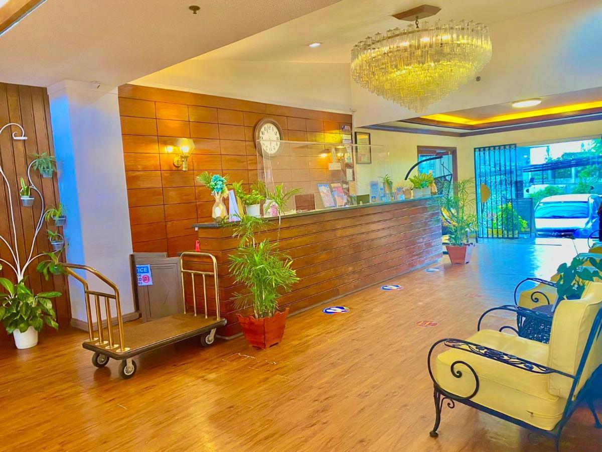 Tagaytay Hotel Sixb Tagaytay City Bagian luar foto