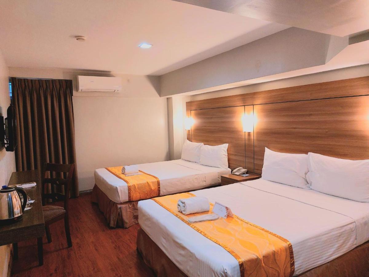 Tagaytay Hotel Sixb Tagaytay City Bagian luar foto