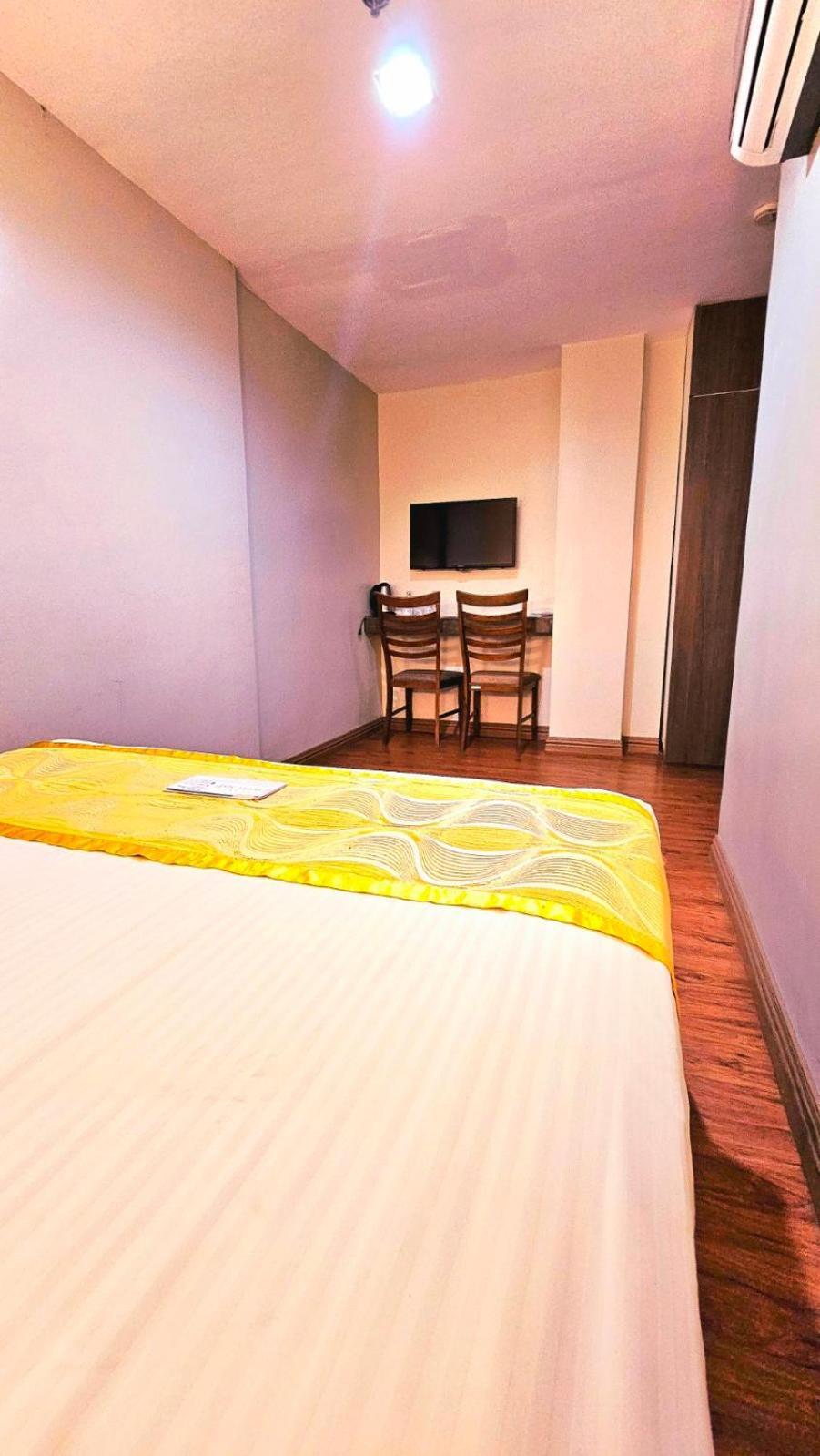 Tagaytay Hotel Sixb Tagaytay City Bagian luar foto